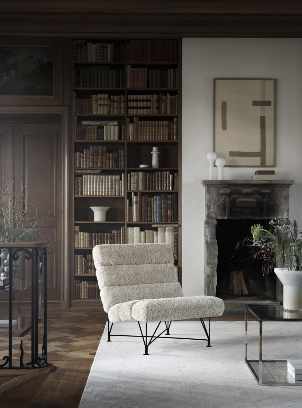 furniture-easy-chair-spider-chair-black-sheepskin-pi-2-original_RET.jpg